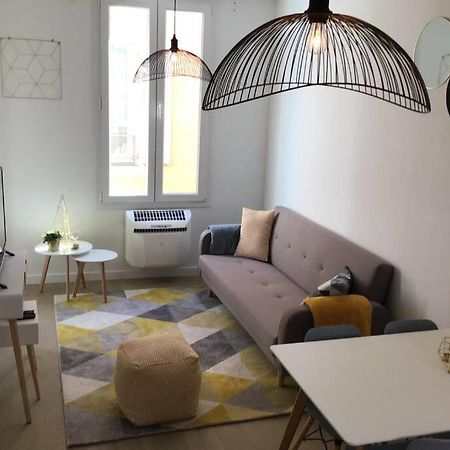Appartement 2 Chambres Refait A Neuf, Climatise, A 2 Min De La Mer 尼斯 外观 照片