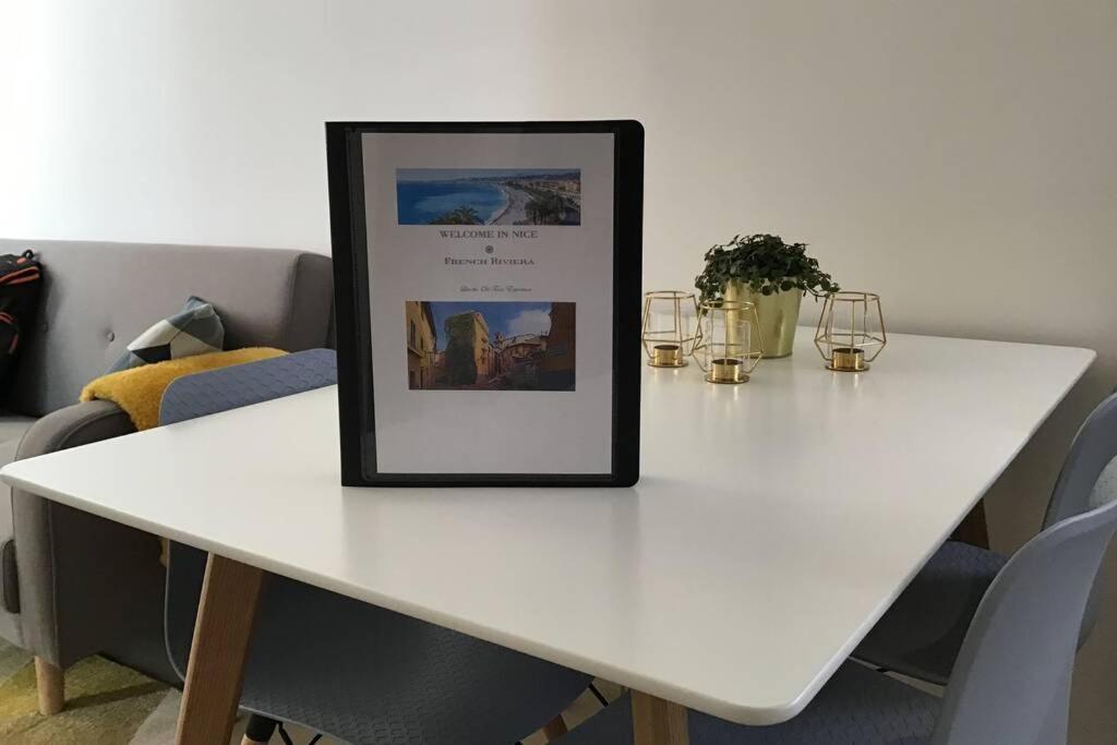 Appartement 2 Chambres Refait A Neuf, Climatise, A 2 Min De La Mer 尼斯 外观 照片